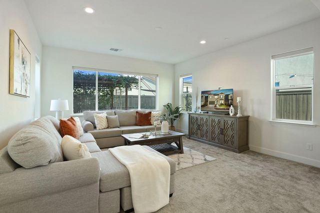 3081 Rio Grande Dr, Tracy, CA 95377