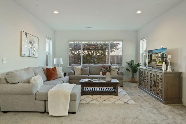 3081 Rio Grande Dr, Tracy, CA 95377