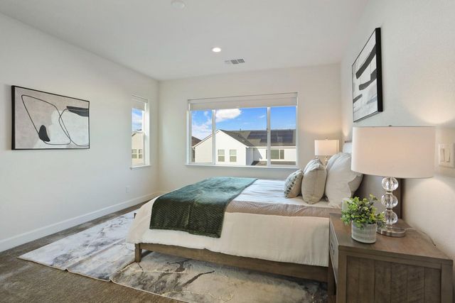 3081 Rio Grande Dr, Tracy, CA 95377