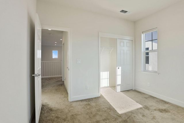 3081 Rio Grande Dr, Tracy, CA 95377