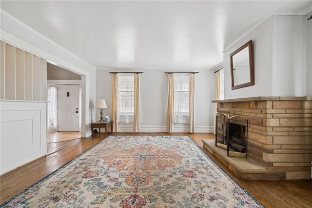 215 S 4TH, West Newton, PA 15089