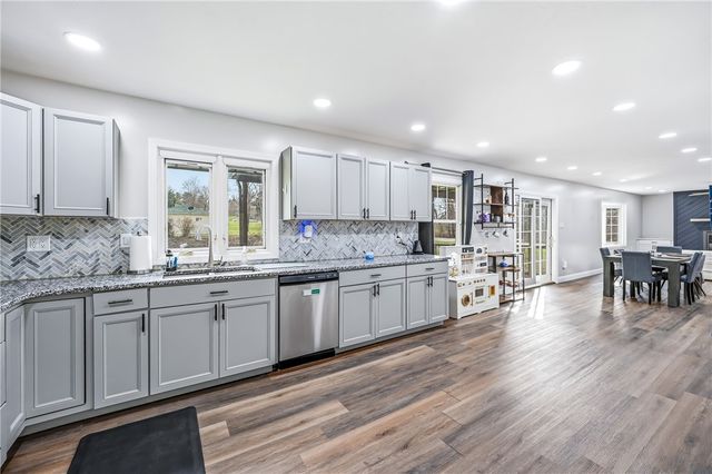 4174 Marion Hill Rd, Daugherty Twp, PA 15066
