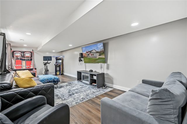 4174 Marion Hill Rd, Daugherty Twp, PA 15066