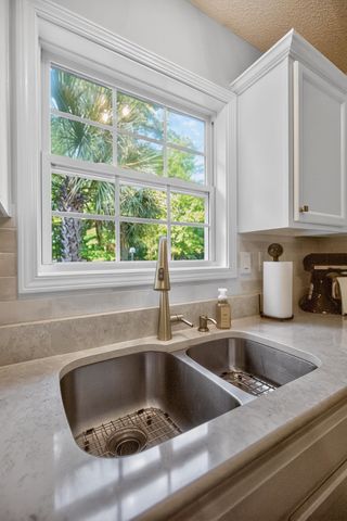 28 Santee Lakes Court, Elloree, SC 29047