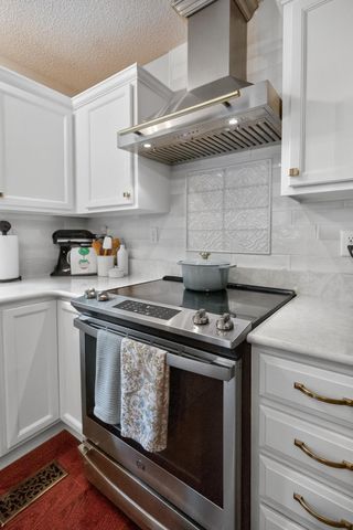28 Santee Lakes Court, Elloree, SC 29047
