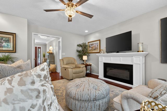 28 Santee Lakes Court, Elloree, SC 29047