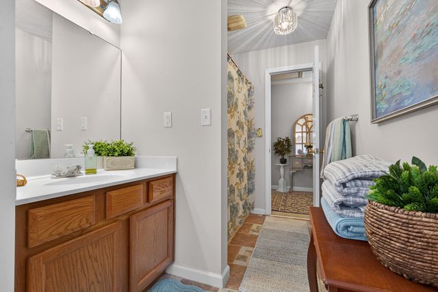 28 Santee Lakes Court, Elloree, SC 29047