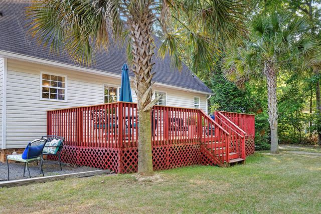 28 Santee Lakes Court, Elloree, SC 29047