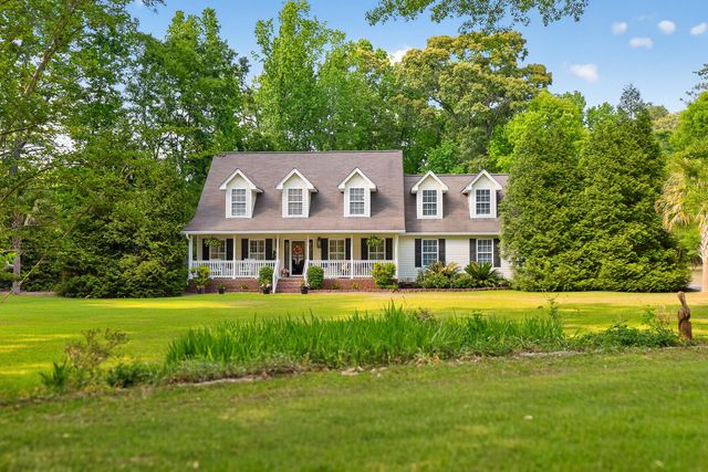 28 Santee Lakes Court, Elloree, SC 29047