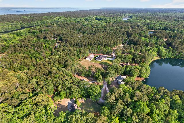 28 Santee Lakes Court, Elloree, SC 29047