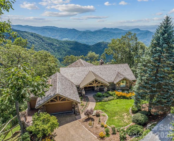 218 Slickrock Road, Burnsville, NC 28714