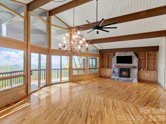 218 Slickrock Road, Burnsville, NC 28714