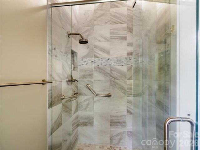 218 Slickrock Road, Burnsville, NC 28714