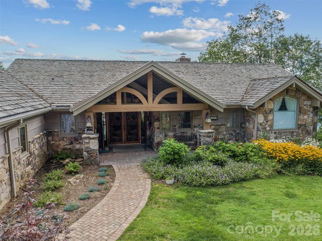 218 Slickrock Road, Burnsville, NC 28714