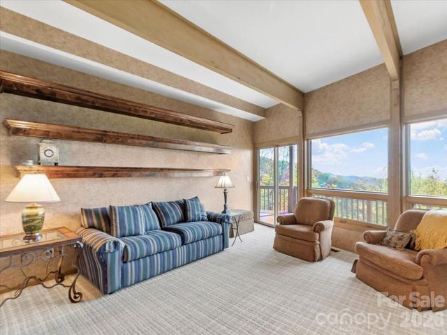 218 Slickrock Road, Burnsville, NC 28714