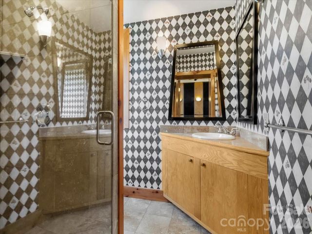 218 Slickrock Road, Burnsville, NC 28714