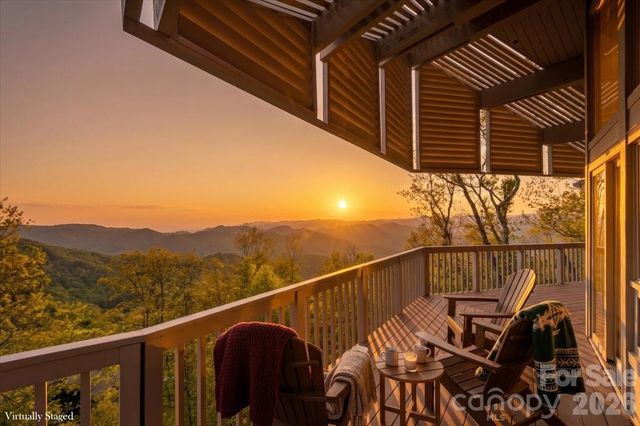 218 Slickrock Road, Burnsville, NC 28714