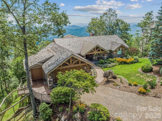 218 Slickrock Road, Burnsville, NC 28714
