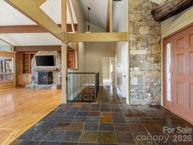 218 Slickrock Road, Burnsville, NC 28714