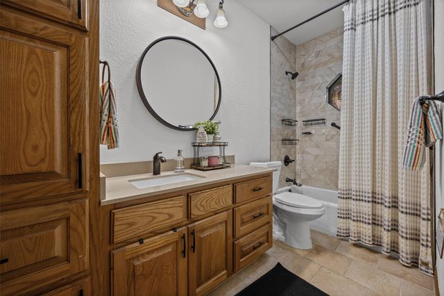 2000 Spinel RD, Pflugerville, TX 78660