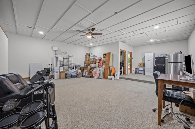 2000 Spinel RD, Pflugerville, TX 78660