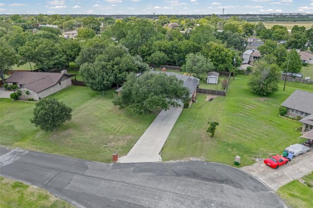 2000 Spinel RD, Pflugerville, TX 78660