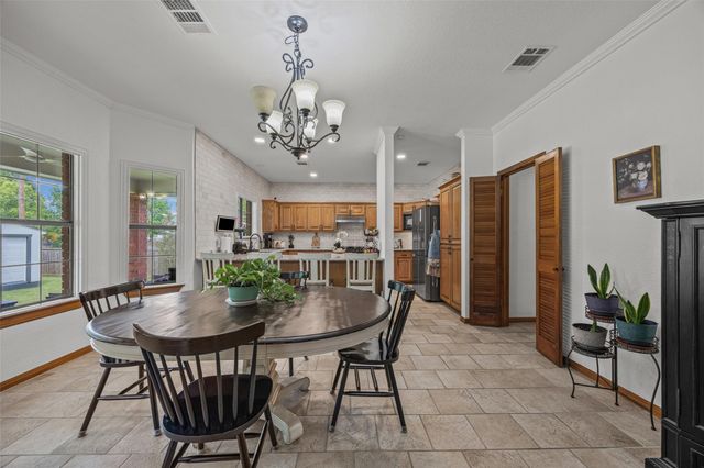 2000 Spinel RD, Pflugerville, TX 78660