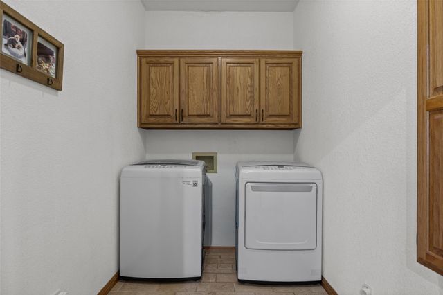 2000 Spinel RD, Pflugerville, TX 78660