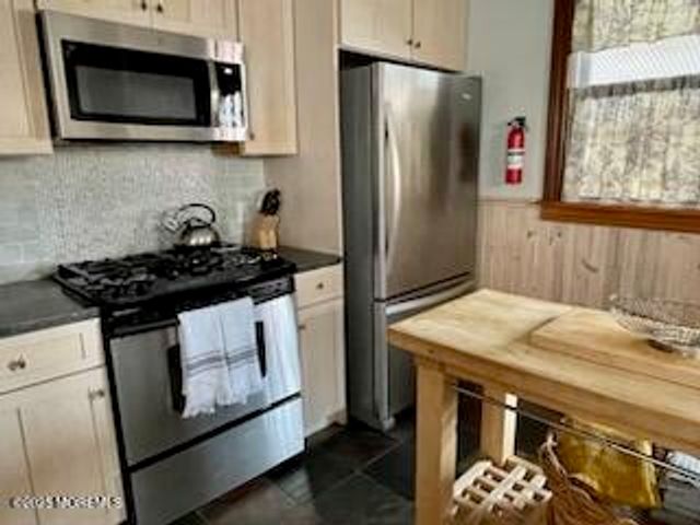73 Stockton Avenue, Ocean Grove, NJ 07756