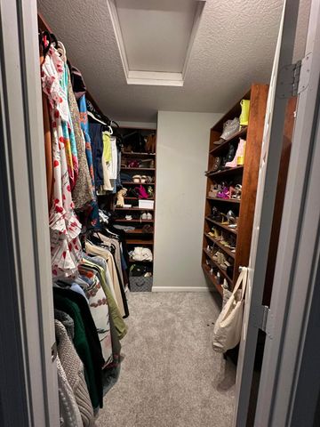 6002 Andrew John Drive, New Albany, OH 43054