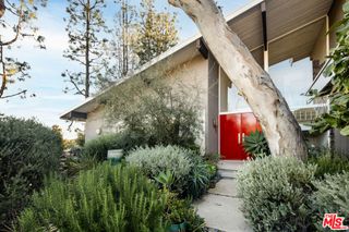2419 Banyan Drive, Los Angeles, CA 90049