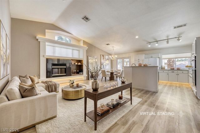 898 East Robindale Road, Las Vegas, NV 89123