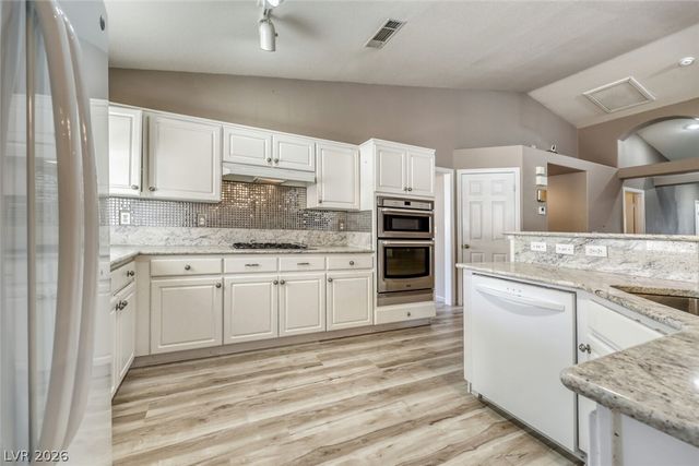 898 East Robindale Road, Las Vegas, NV 89123