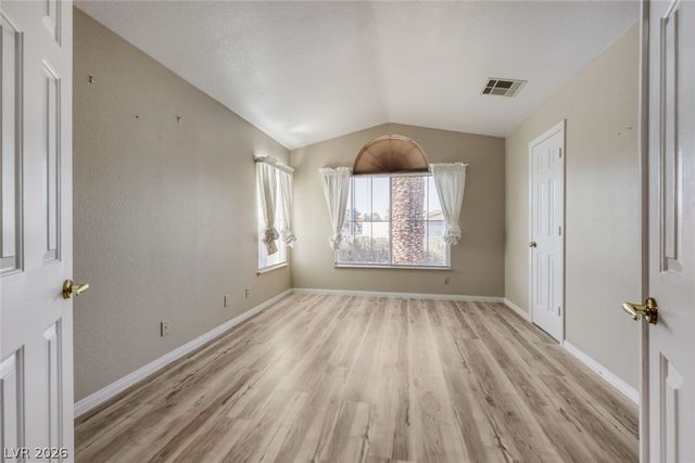 898 East Robindale Road, Las Vegas, NV 89123