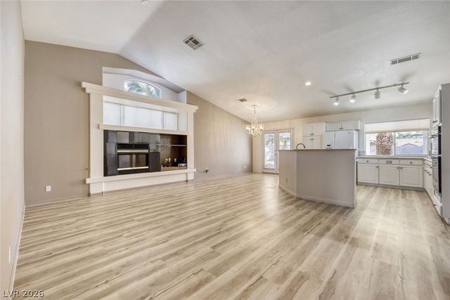 898 East Robindale Road, Las Vegas, NV 89123