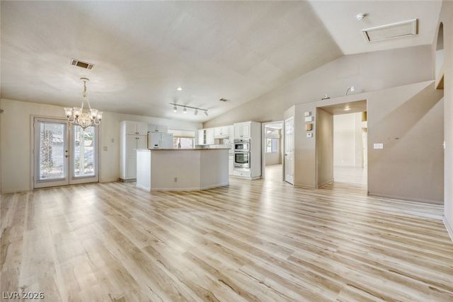 898 East Robindale Road, Las Vegas, NV 89123