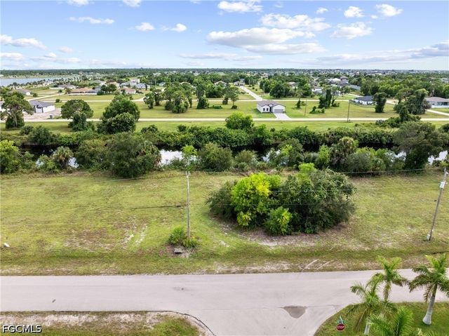 3700 NW 45th ST, Cape Coral, FL 33993