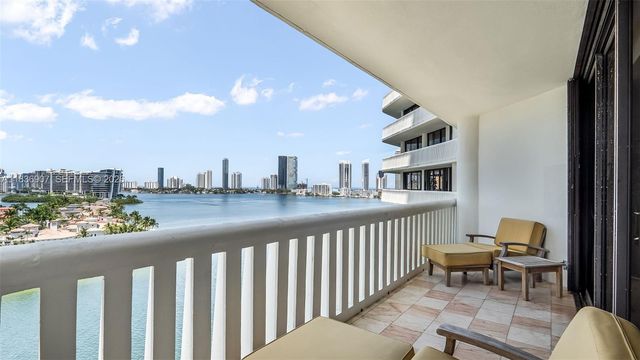 3000 Island Boulevard 1103, Aventura, FL 33160