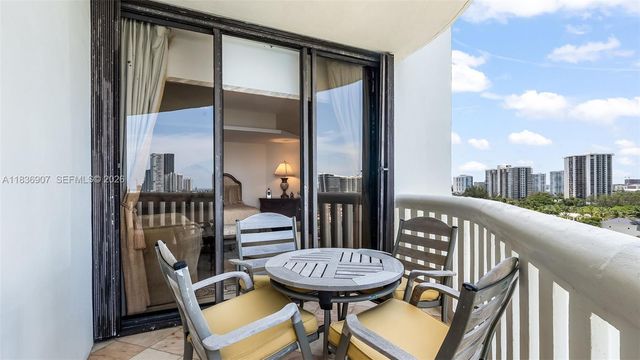 3000 Island Boulevard 1103, Aventura, FL 33160