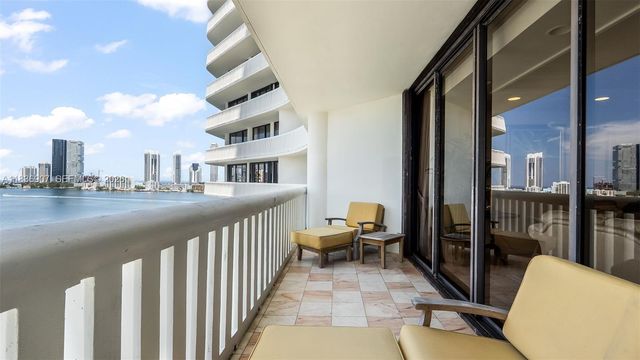 3000 Island Boulevard 1103, Aventura, FL 33160