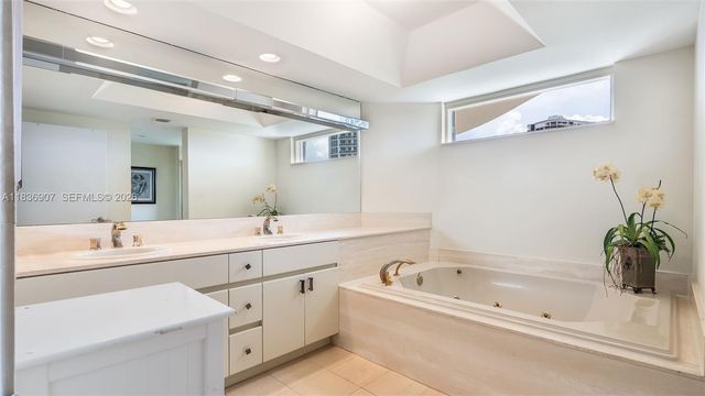 3000 Island Boulevard 1103, Aventura, FL 33160
