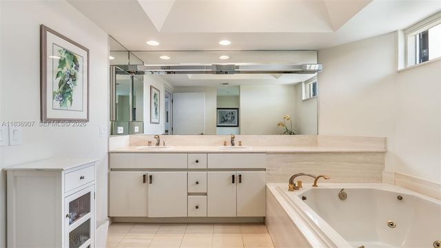 3000 Island Boulevard 1103, Aventura, FL 33160