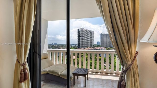 3000 Island Boulevard 1103, Aventura, FL 33160