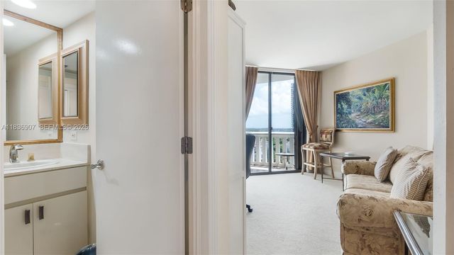 3000 Island Boulevard 1103, Aventura, FL 33160
