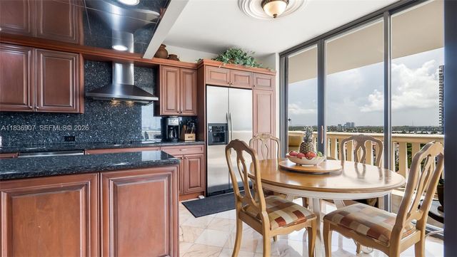 3000 Island Boulevard 1103, Aventura, FL 33160