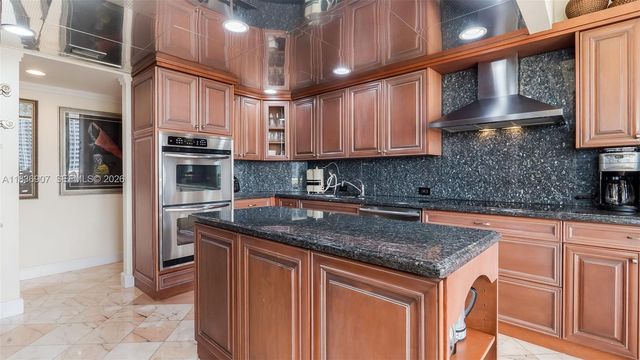 3000 Island Boulevard 1103, Aventura, FL 33160