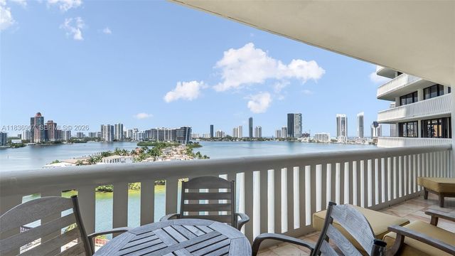 3000 Island Boulevard 1103, Aventura, FL 33160