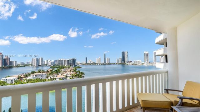 3000 Island Boulevard 1103, Aventura, FL 33160