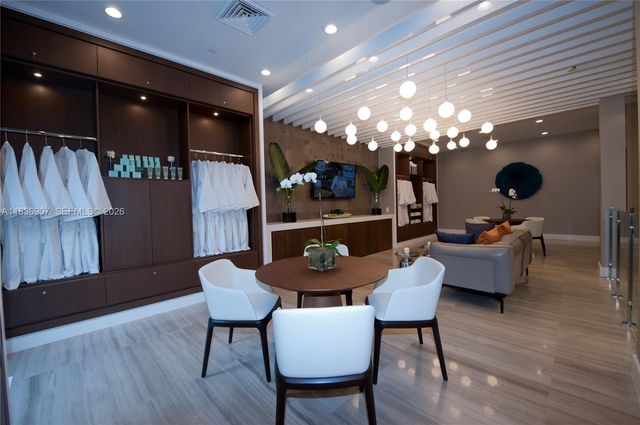 3000 Island Boulevard 1103, Aventura, FL 33160