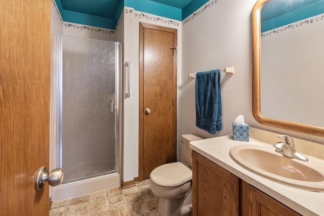 W275S4411 Green Country ROAD, Waukesha, WI 53189